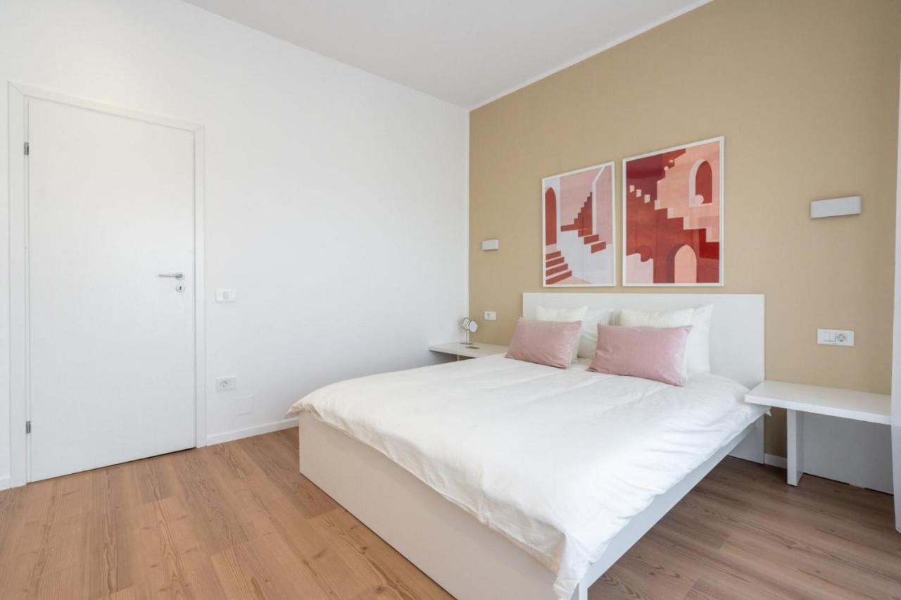 Fabulous Apartament With View In Calea Victoriei Букурещ Екстериор снимка
